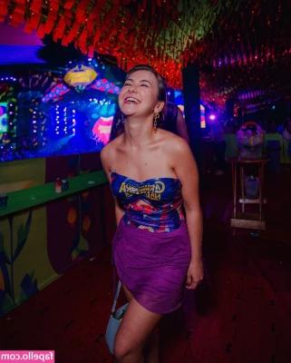 Klara Castanho [ klara-castanho ] - I’m getting fucked tonight, what are you doing?