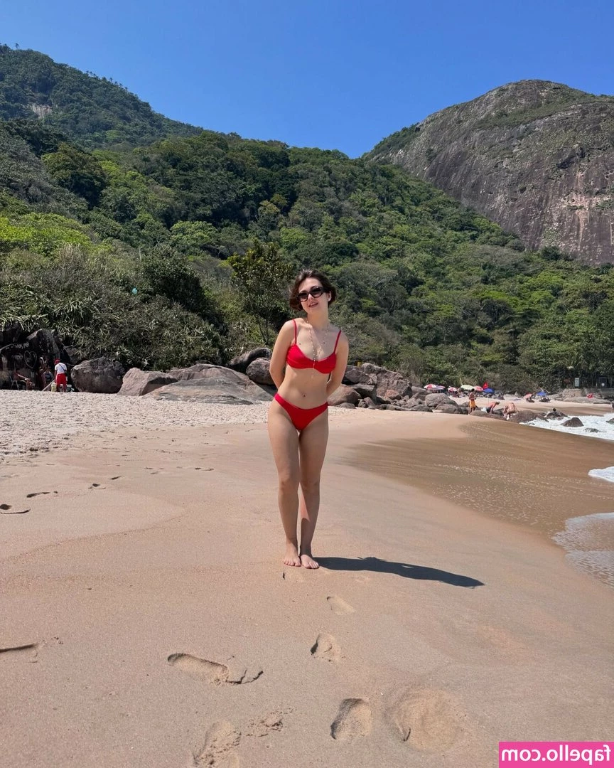 Klara Castanho [ klara-castanho ] - thic & ready 4 dick