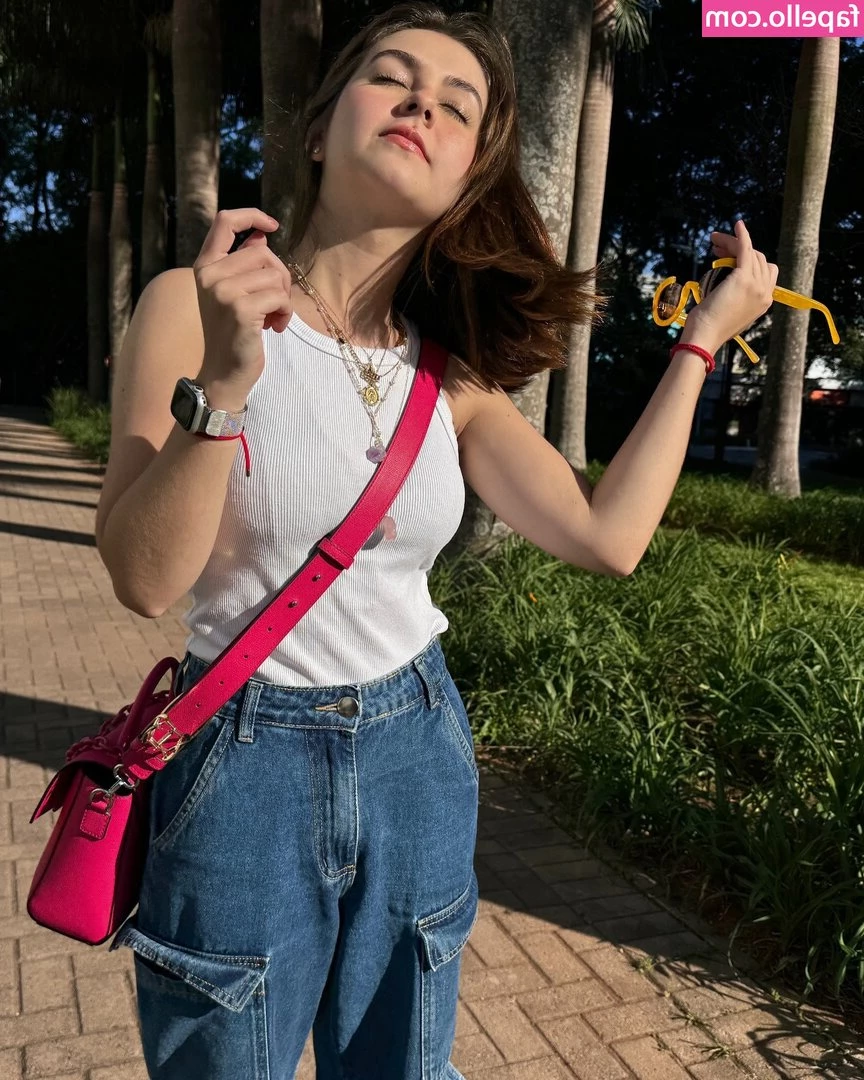 Klara Castanho [ klara-castanho ] - Should I send you something sexy