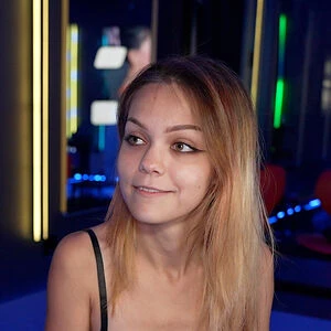 Melia Avelin