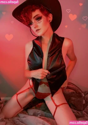 Nonbinate - hehe come lick my lollipop