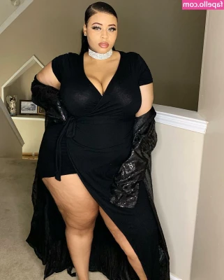 Jasmine Gunn [ jasmine-gunn ] - Taking it from several positions in this one and discovered that I