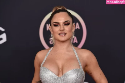 Jojo Levesque [ jojo-levesque ] - Its my birthday Sunday...  Why not spoil me by buying some content or