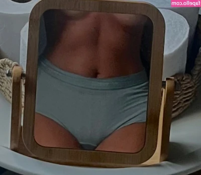 Gillham Sisters [ gillham-sisters ] - Just a Preview of what you can see when you join our shows M-W-F