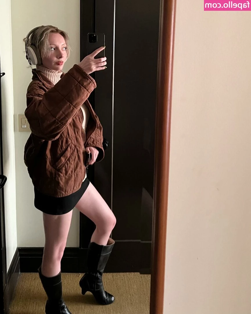 onlyzaboomafoo - last set from before I went redhead 🤭💕