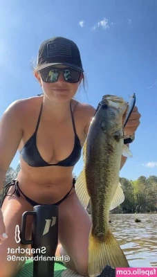 Hannah Barron [ hannah-barron ] - Let's do doggy😁