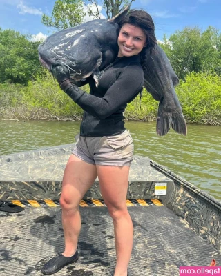 Hannah Barron [ hannah-barron ] - Hello  my little boys   All those who like my last 20 posts will get