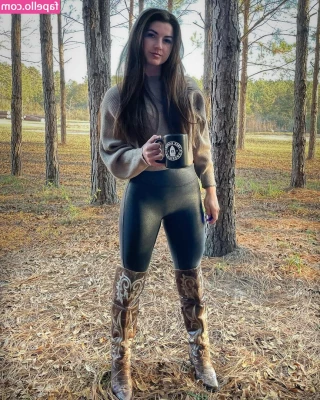 Hannah Barron [ hannah-barron ] - Hoping an angel might fall down from the skies above  amp  land right