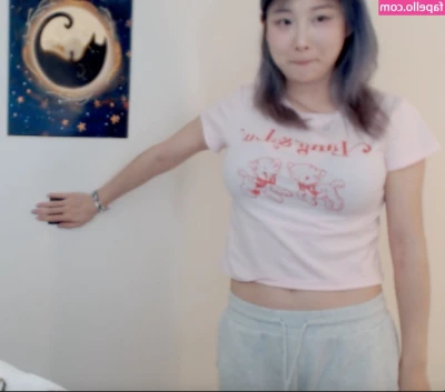 Starsmitten - Shake your tits  it s Friday   boobs  friday  shakeemifyougotem
