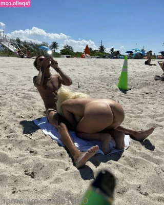 hannahtwin01 - Just stretching  don t mind us With  babesafreakfree