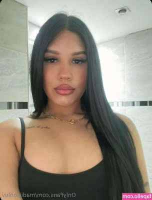 madiisonluv - My nipples are itchy, can you suck on them please? 😩 Maybe it will
