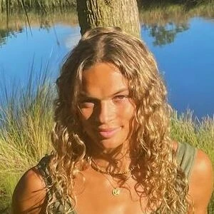 Anna Hall