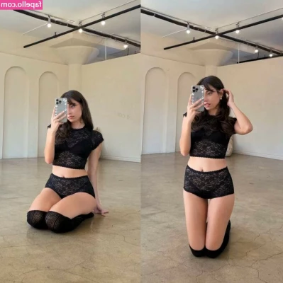 Lea Martinez [ lea-martinez-104 ] - I made him cum so fast and hard 😍 I think he likes seeing this new