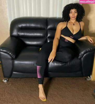 God Beth [ god-beth ] - Watch my booty jiggle when my bull slaps it