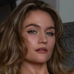 Zoey King