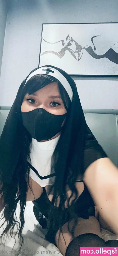 kimnextd00r - Good morning  This naughty nurse can take really good care of you