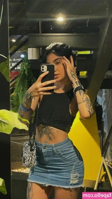 Isis Rodrigues [ isis-rodrigues-1 ] - Let s toast together  baby