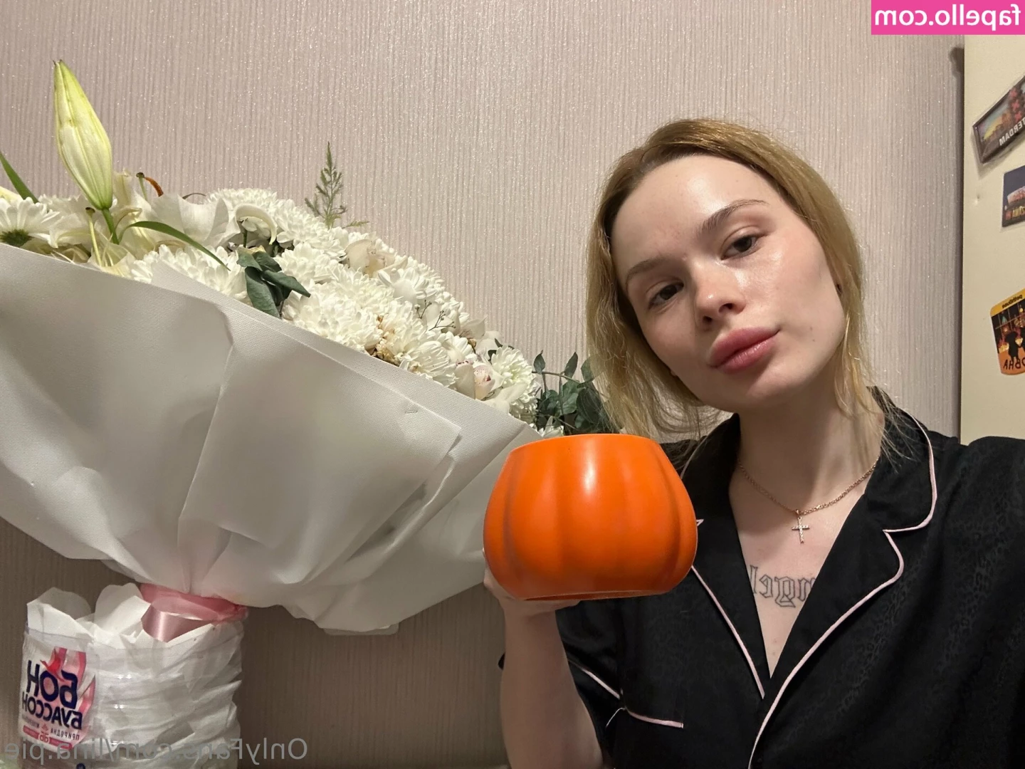 lina.pie [ lina-pie-1 ] - Whose craving daddy s big cock