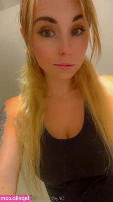 alexaroses0909