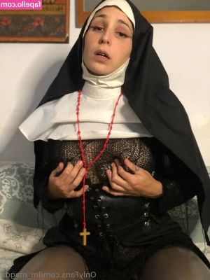 im_magda [ im-magda ] - Sloppy, slappy Deepthroat anyone?