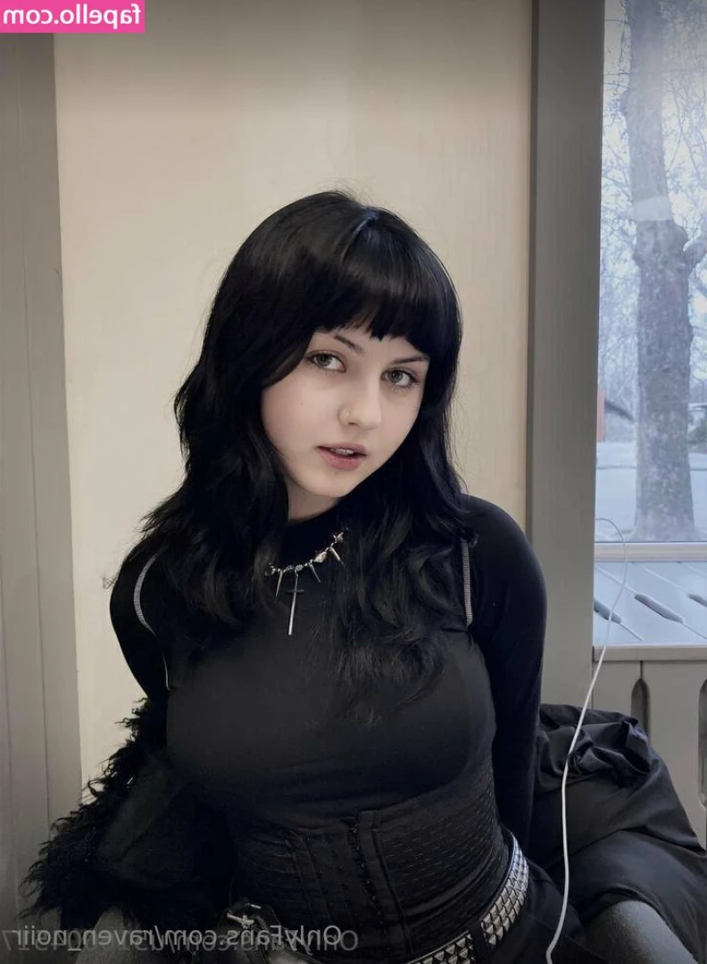 raven_noiir [ raven-noiir ] - Come join me in the shower you filthy bastards 💋 No action in