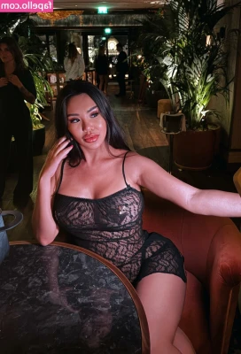 adelinelux - I loveeee this video. Galaxy booty. You ever seen this