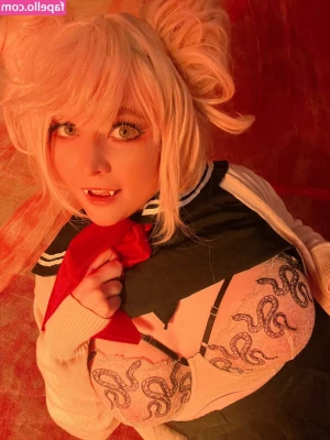 FoxyCosplay - Home sweet home....