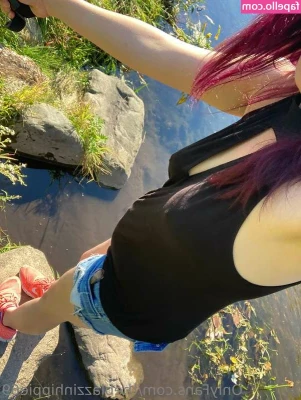 theblazzinhippie69 - Hope you guys are enjoying the three-day weekend 😊