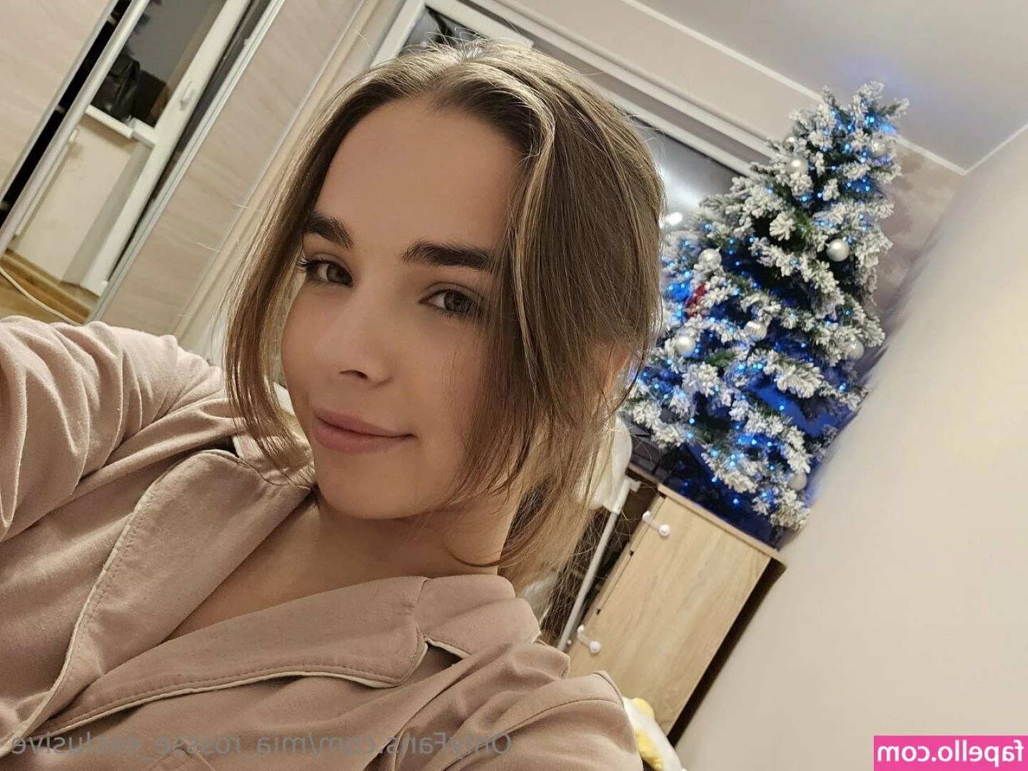 mia_rossse_exclusive [ mia-rossse-exclusive ] - Feed me