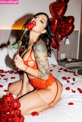 gvalentinaxxx - Is there a better way to kick off the week than with a little Horny