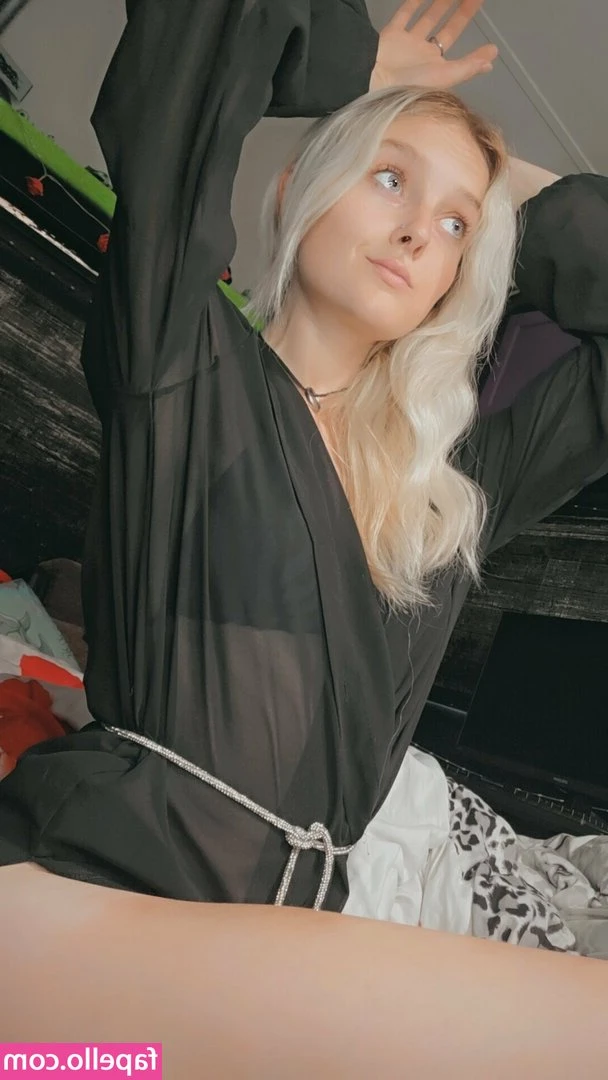 purplemiss_free [ purplemiss-free ] - Shall I unzip it some more 👀