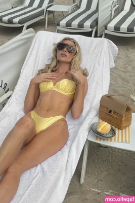 Elsa Hosk [ elsa-hosk ] - Let me get your hard as fuck. Spitting on tits