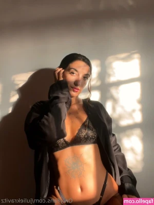 juliekravitz - Fuck me hard