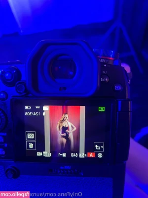 auroraphoenix4 - Let me know... 😉😝   Em. X