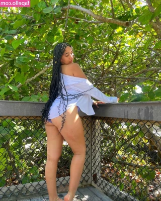 jalidestiny - The reality of sports bras my size… they take some effort to remove