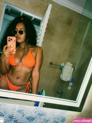 Angela Simmons [ angela-simmons ] - Would you like a custom or Skype show with me 😈😻slide in my Dms