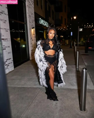 Angela Simmons [ angela-simmons ] - Do you think I have pretty boobs?
