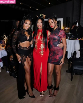 Angela Simmons [ angela-simmons ] - For all the fans of small tits