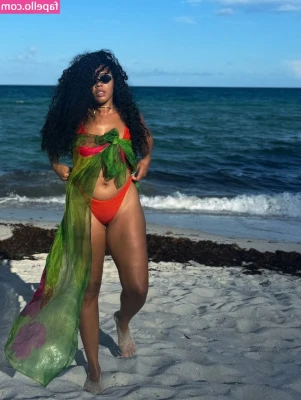 Angela Simmons [ angela-simmons ] - i got my ass beat at a sex party while 20+ ppl watched last night 🙈