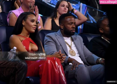 Angela Simmons [ angela-simmons ] - I love fucking myself  Do you want to fuck me