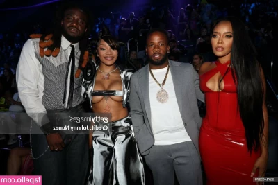 Angela Simmons [ angela-simmons ] - This nut felt so good watch me FaceTime this chocolate   ass