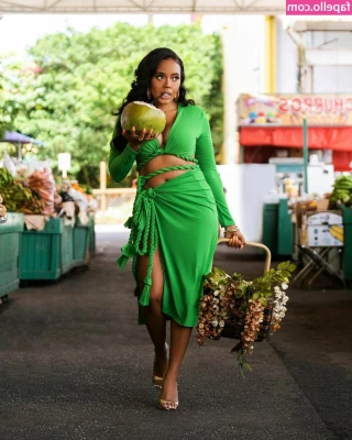 Angela Simmons [ angela-simmons ] - Hey guys! I’ve had a lot of people ask about the BG content and