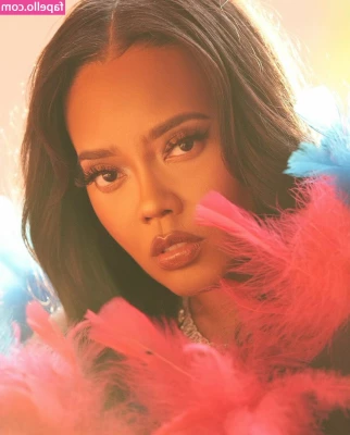 Angela Simmons [ angela-simmons ] - Yeah! Kneel down you little foot bitch 😈 I’m your boss and you