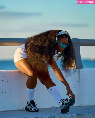 Angela Simmons [ angela-simmons ] - Slippery when wet!!