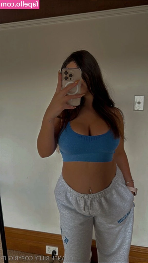 chanelrileyfree - Mood