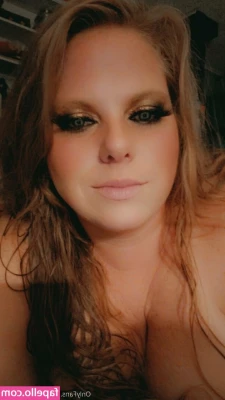 farmfreshmilf - hey beautiful I m active all night cum and message me for some fun