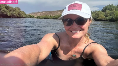 andreakgblee - comfy toes