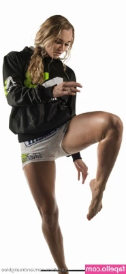 andreakgblee - The thought of me being shared around gets me so wet     Contains  2