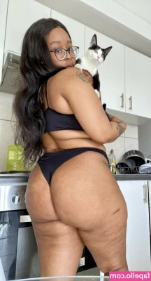 Bootymanda - Obsessed with this photo set! If you didn’t notice, new nipple