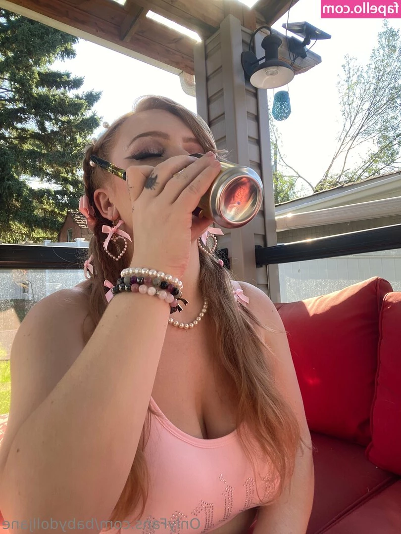 babydolljane - Did you notice stretch marks on mommy s boobs